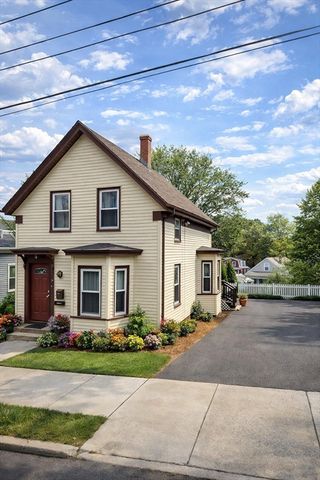 50 Webster St, Lynn, MA 01902