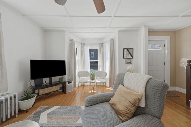 50 Webster St, Lynn, MA 01902