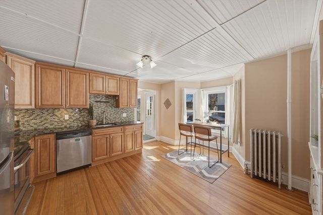 50 Webster St, Lynn, MA 01902