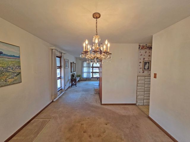 8226 Kooy Drive, Munster, IN 46321