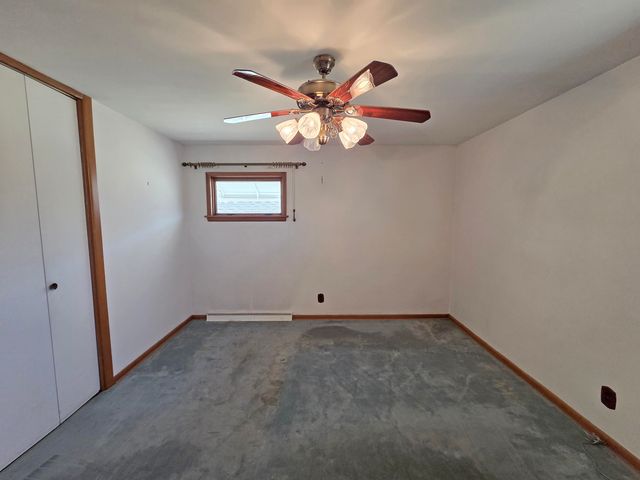 8226 Kooy Drive, Munster, IN 46321