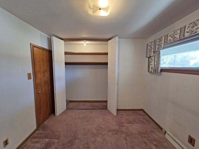 8226 Kooy Drive, Munster, IN 46321