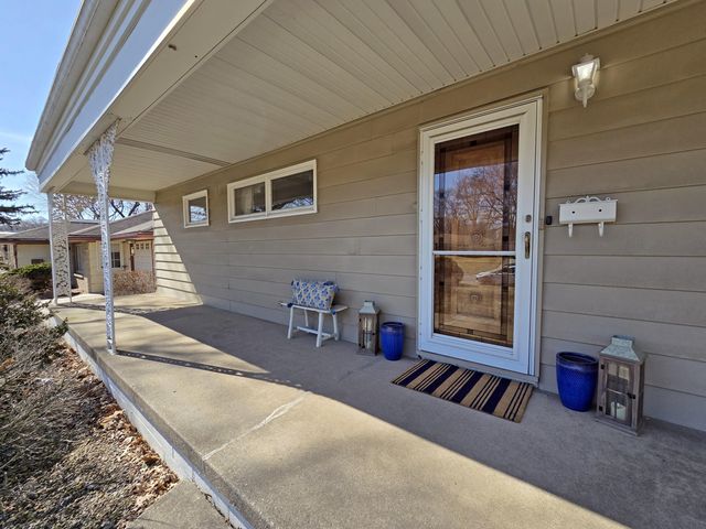 8226 Kooy Drive, Munster, IN 46321