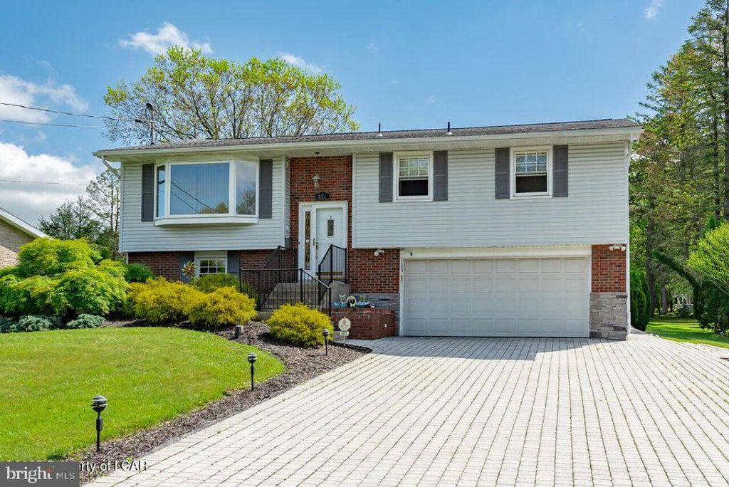 691 HARVEY ST, West Hazleton, PA 18202