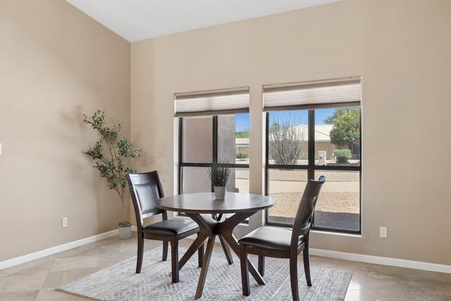 9033 W Patrick Lane, Peoria, AZ 85383