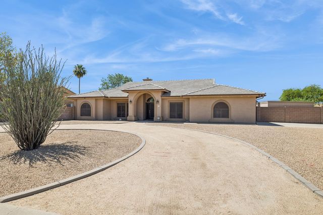 9033 W Patrick Lane, Peoria, AZ 85383