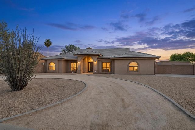 9033 W Patrick Lane, Peoria, AZ 85383
