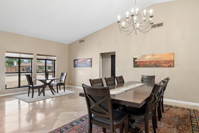 9033 W Patrick Lane, Peoria, AZ 85383