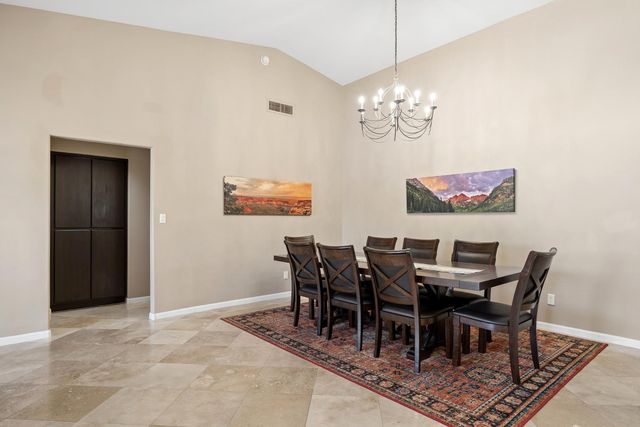 9033 W Patrick Lane, Peoria, AZ 85383