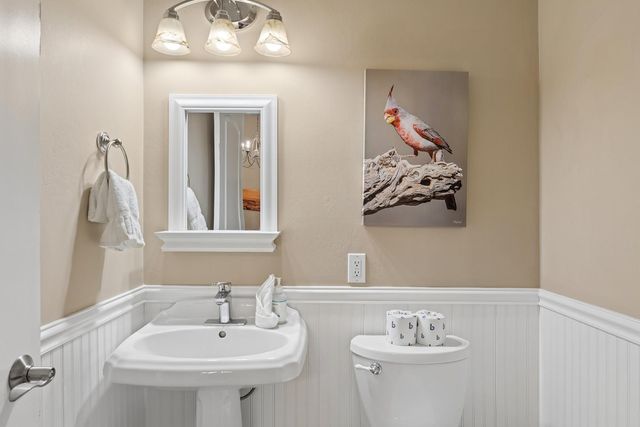 9033 W Patrick Lane, Peoria, AZ 85383