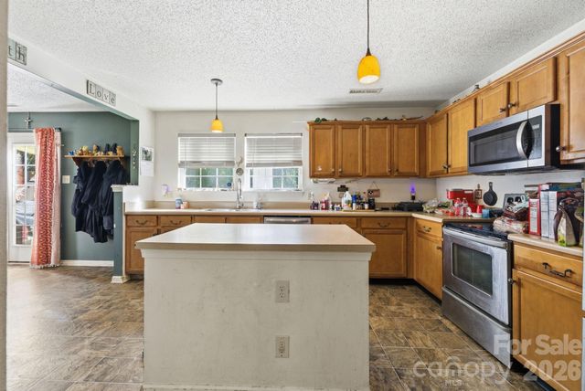 2028 Harrison Park Drive, Waxhaw, NC 28173