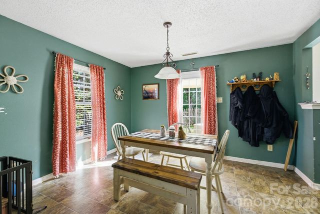 2028 Harrison Park Drive, Waxhaw, NC 28173