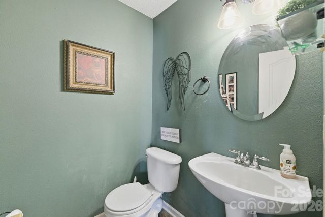 2028 Harrison Park Drive, Waxhaw, NC 28173