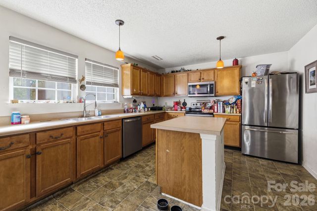 2028 Harrison Park Drive, Waxhaw, NC 28173