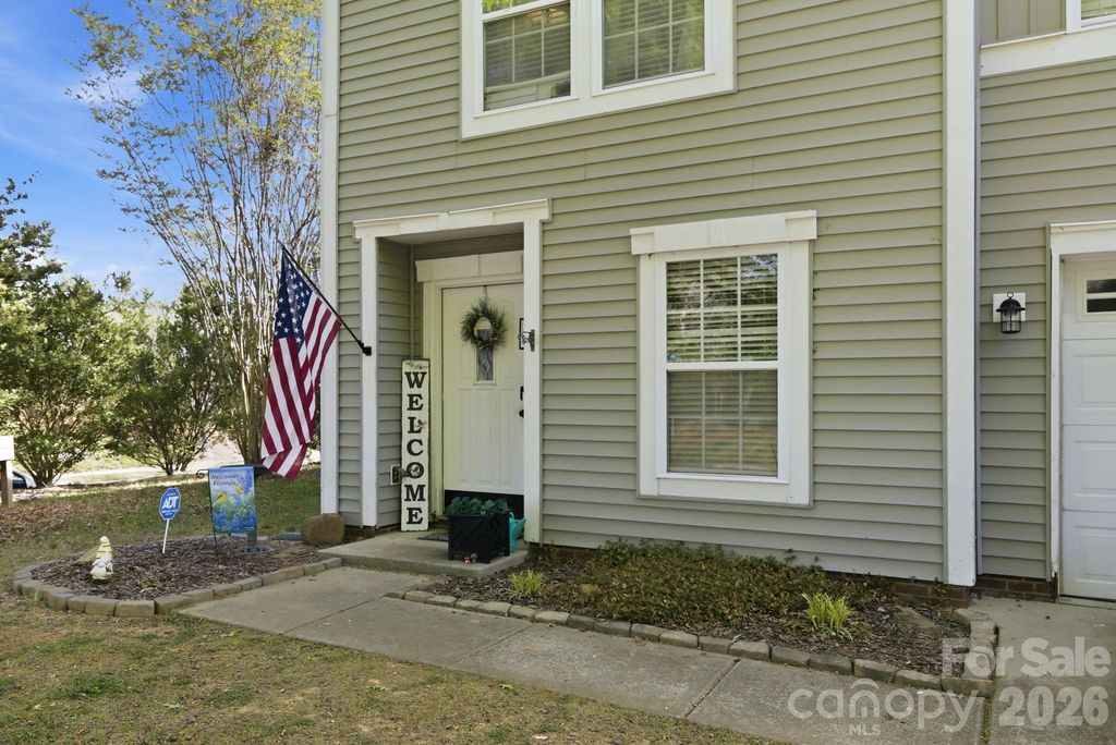2028 Harrison Park Drive, Waxhaw, NC 28173