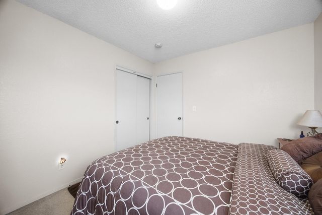 4918 W Chestnut Avenue, Visalia, CA 93277