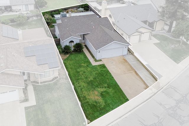 4918 W Chestnut Avenue, Visalia, CA 93277