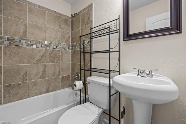 66 Harvard RD, Portsmouth, VA 23701