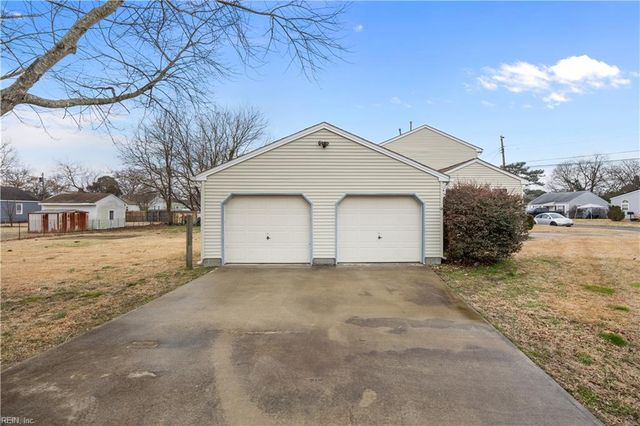 66 Harvard RD, Portsmouth, VA 23701