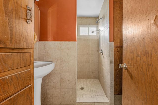 21503 Canby Ave, Faribault, MN 55021