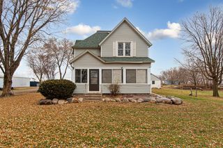 21503 Canby Ave, Faribault, MN 55021