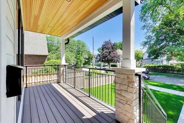 6010 N Neva Avenue, Chicago, IL 60631