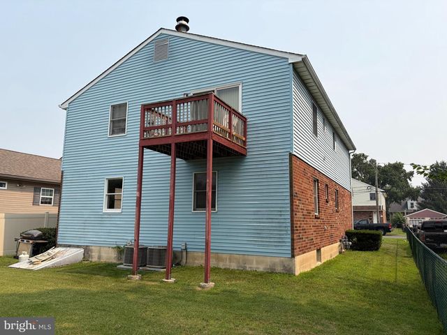 233 MOHICAN, Essington, PA 19029