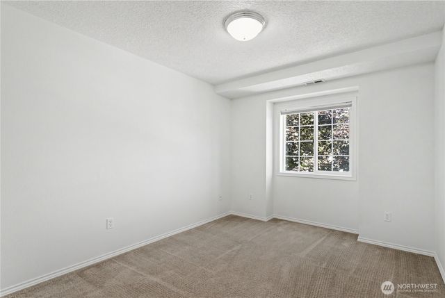 1712 SE Solomon Loop, Vancouver, WA 98683