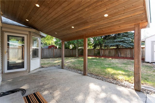 1712 SE Solomon Loop, Vancouver, WA 98683