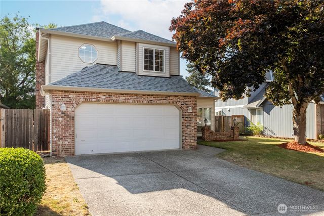 1712 SE Solomon Loop, Vancouver, WA 98683