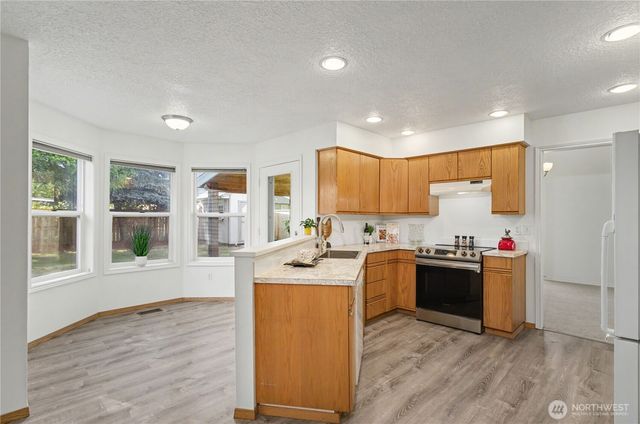 1712 SE Solomon Loop, Vancouver, WA 98683