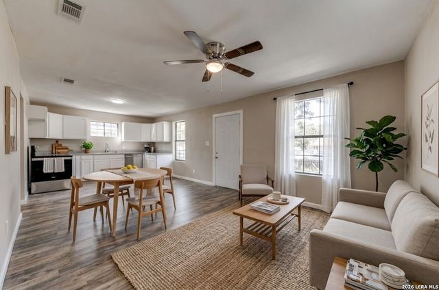 142 SARGENT ST, San Antonio, TX 78210