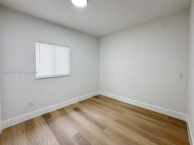1558 NW 71st St, Miami, FL 33147