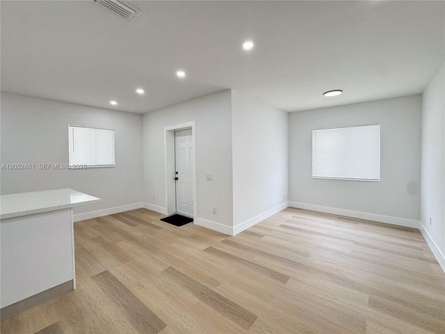 1558 NW 71st St, Miami, FL 33147