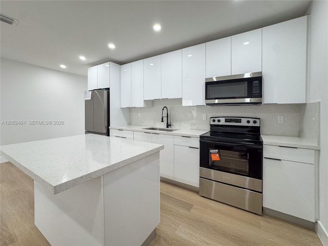 1558 NW 71st St, Miami, FL 33147