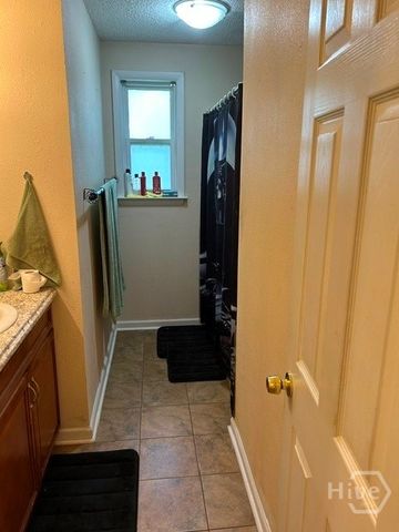 37 Silverstone Circle, Savannah, GA 31406