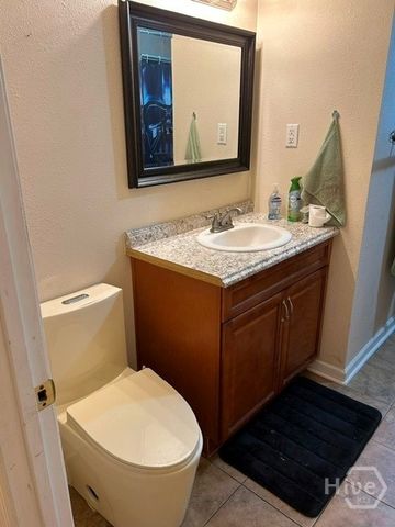 37 Silverstone Circle, Savannah, GA 31406