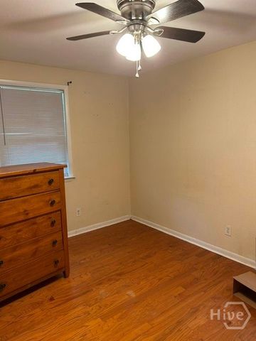 37 Silverstone Circle, Savannah, GA 31406