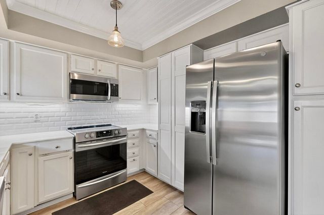 6437 Cedar Hollow Drive, Dallas, TX 75248