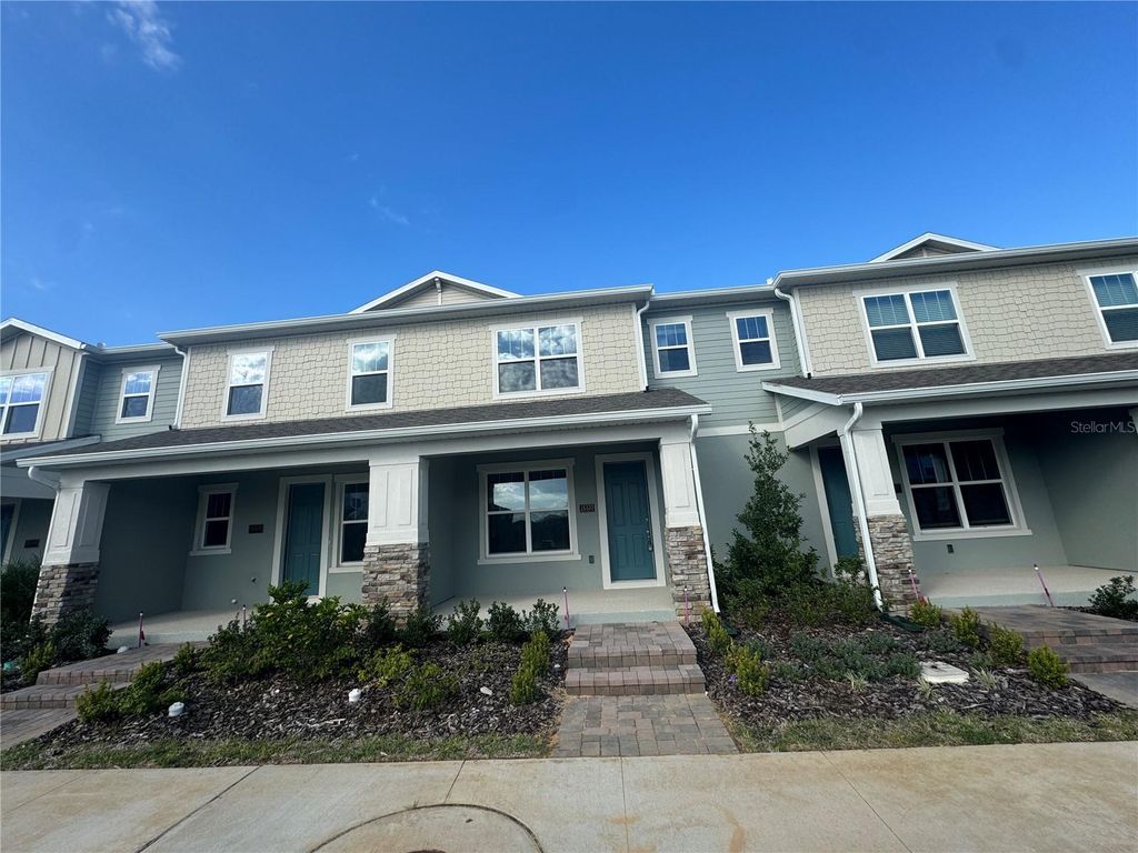 Image 2 of property listing at 16333 HAMLIN HILLS ROAD, Winter Garden, FL 34787