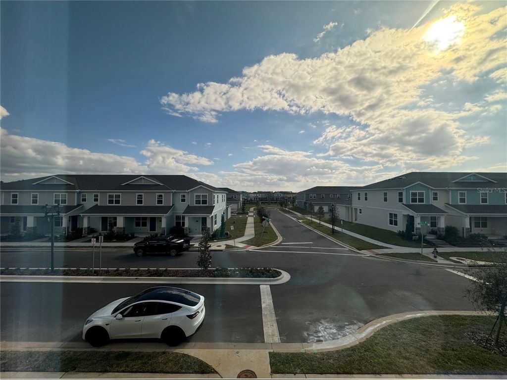 Image 35 of property listing at 16333 HAMLIN HILLS ROAD, Winter Garden, FL 34787