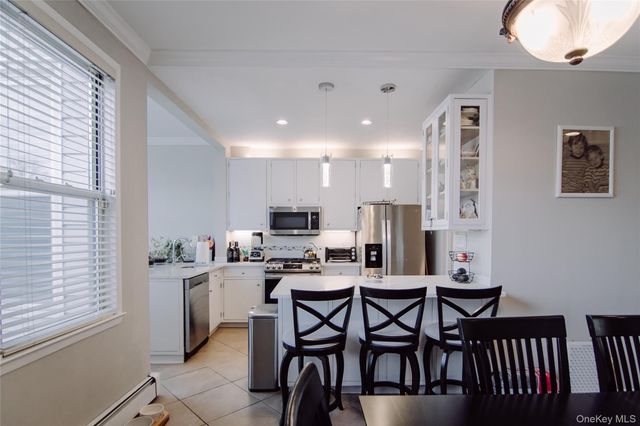 2315 FISH Avenue, Bronx, NY 10469