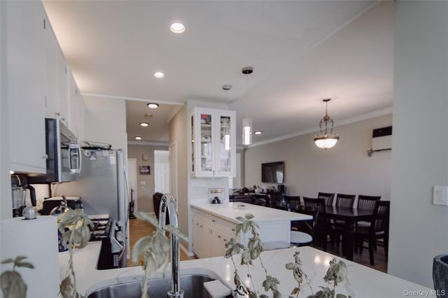 2315 FISH Avenue, Bronx, NY 10469