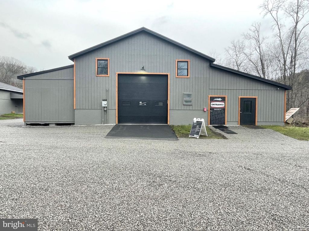 Image 1 of property listing at 12419 VALE SUMMIT RD SW, Frostburg, MD 21532