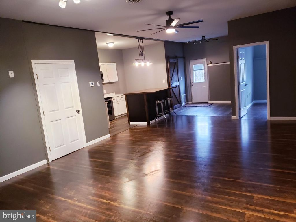 Image 23 of property listing at 12419 VALE SUMMIT RD SW, Frostburg, MD 21532