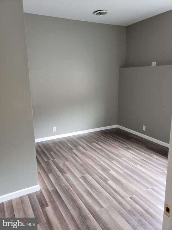 Image 30 of property listing at 12419 VALE SUMMIT RD SW, Frostburg, MD 21532