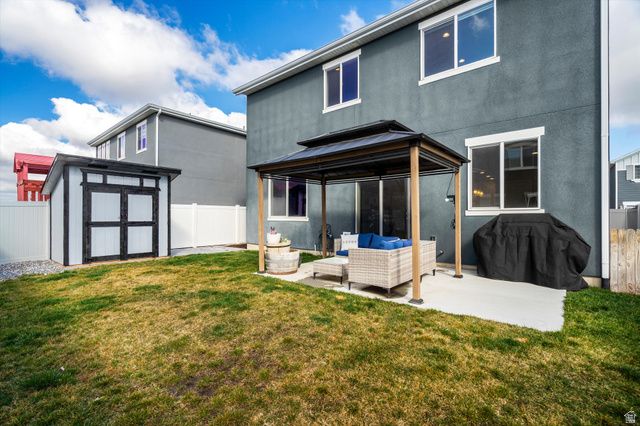 2094 W LYDIA LN, Syracuse, UT 84075