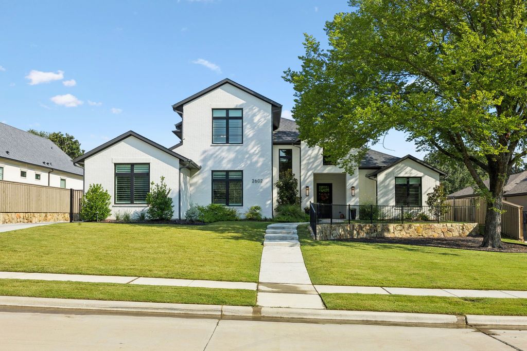 2602 Pointe Court, Colleyville, TX 76034