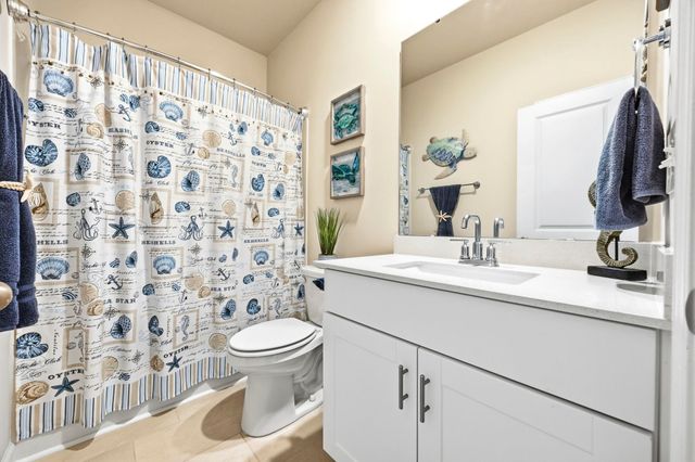718 Lowell Avenue Dr., Little River, SC 29566