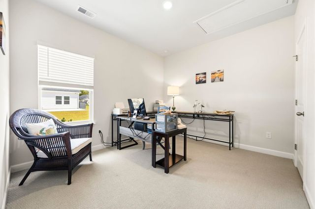 718 Lowell Avenue Dr., Little River, SC 29566